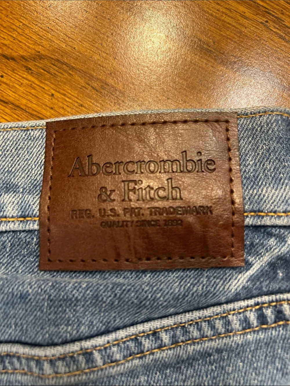 Abercrombie & Fitch Vintage Stretch 90’s Slim Distressed Jeans 28W/28L
